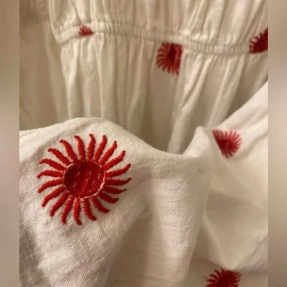 Free people White Dress with Red Floral Embroidery size XS oversized - Picture 10 of 10
